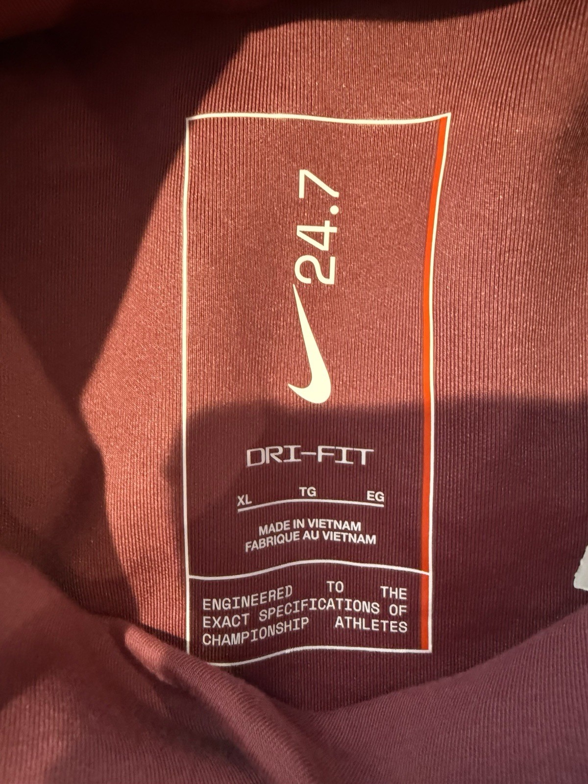 Nike Men’s 24.7 Impossibly Soft Dri-FIT Turtleneck Pink Smoke (IF2119-658) XL gallery