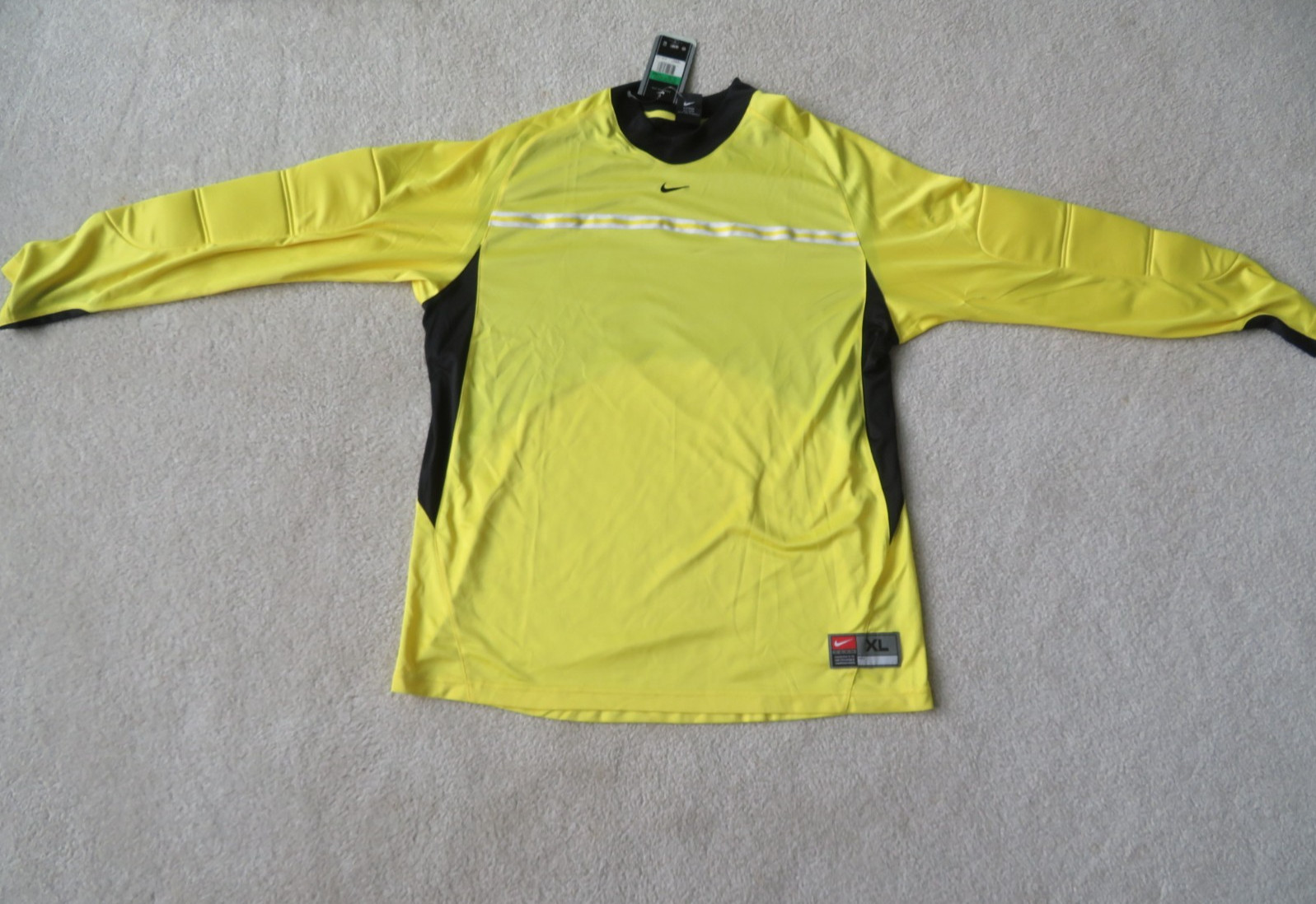 New Nike Men Yellow Goalkeeper Padded Long Sleeve Shirt Jersey X-Large goalie xl gallery