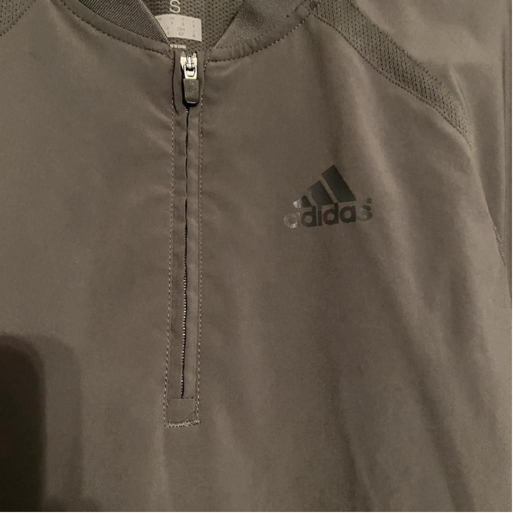 Adidas Jacket Men Small Gray Short Sleeve Windbreaker Shirt gallery