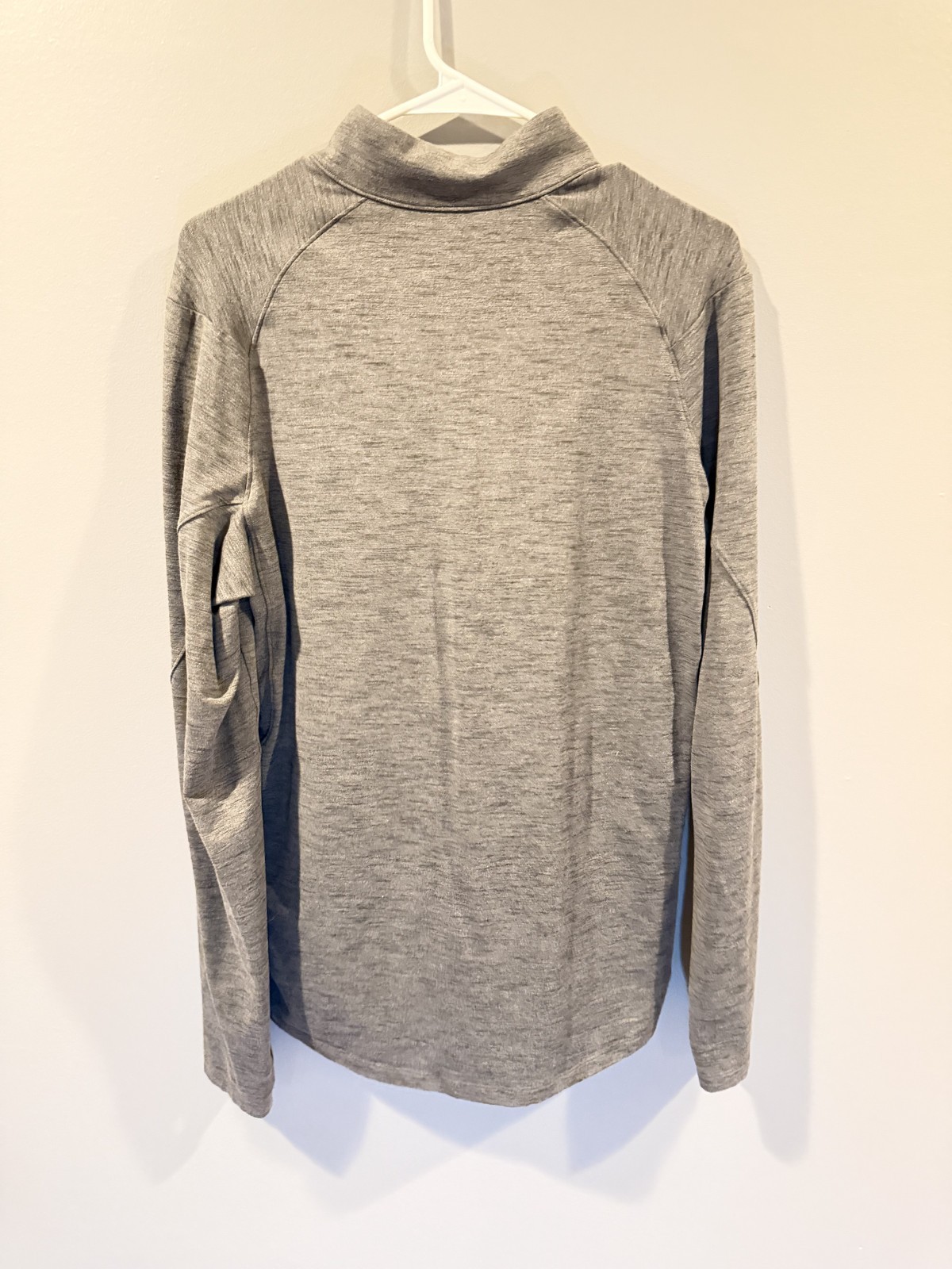 Lululemon Men's 1/2 Zip Pullover Long Sleeve Heather Gray Metal Vent Tech Style gallery