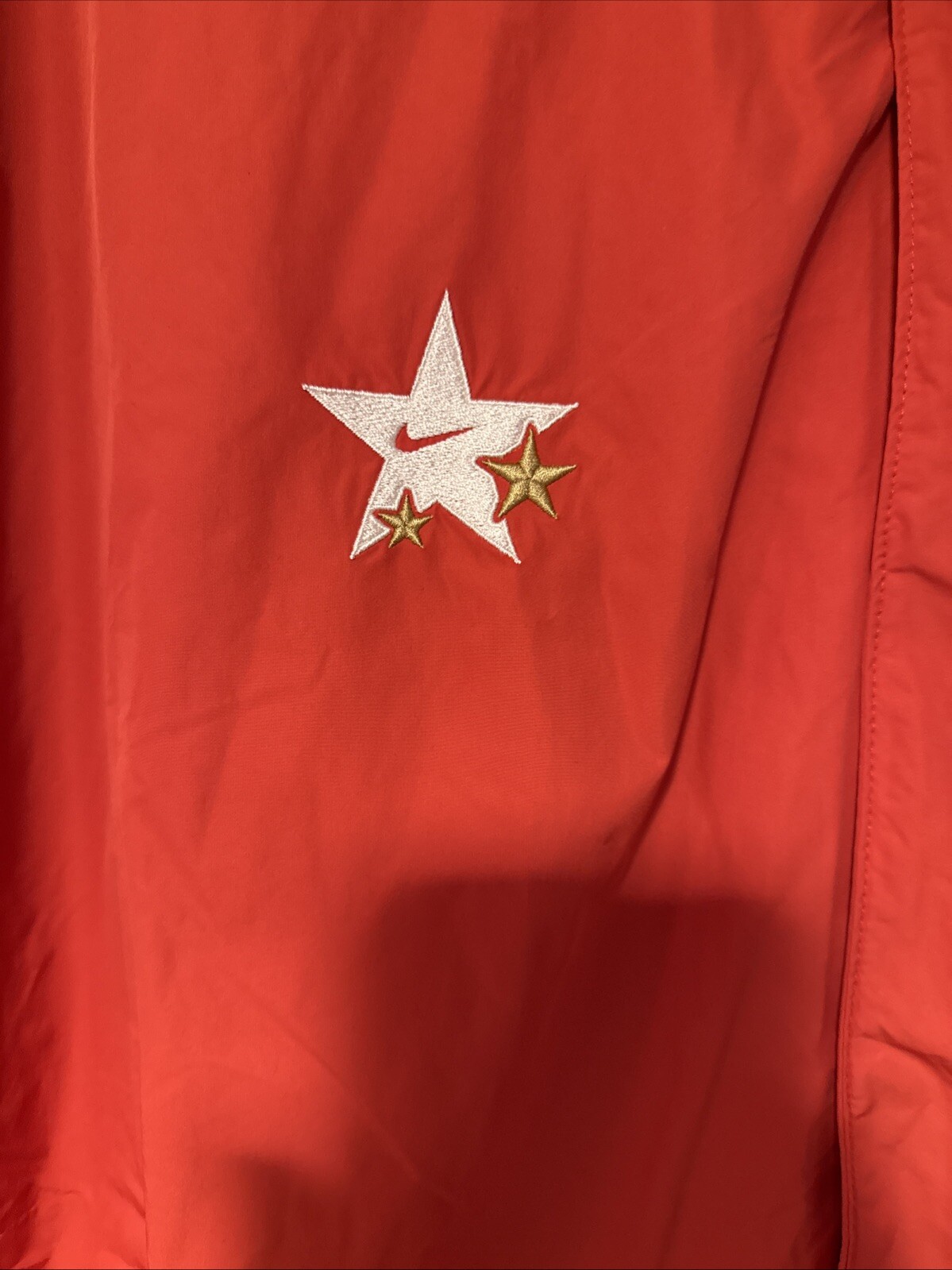 Nike Authentics Men's Sz Medium Warm-Up Shirt University Red FN1456-657 NEW gallery