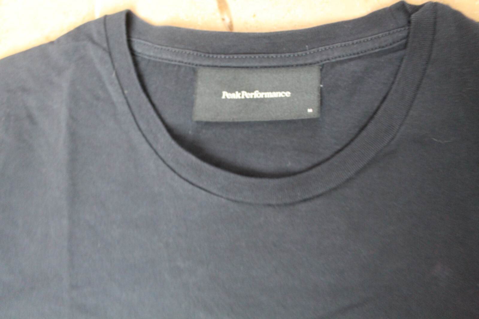 Peak Performance Navy Blue Men sz Med M Crew Neck Logo T shirt  ORIGI Tee Sweden gallery