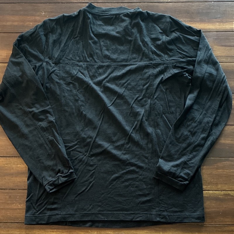 Nike Tech Wool Men's L Black Merino Wool Lightweight Long Sleeve Crew Tee gallery