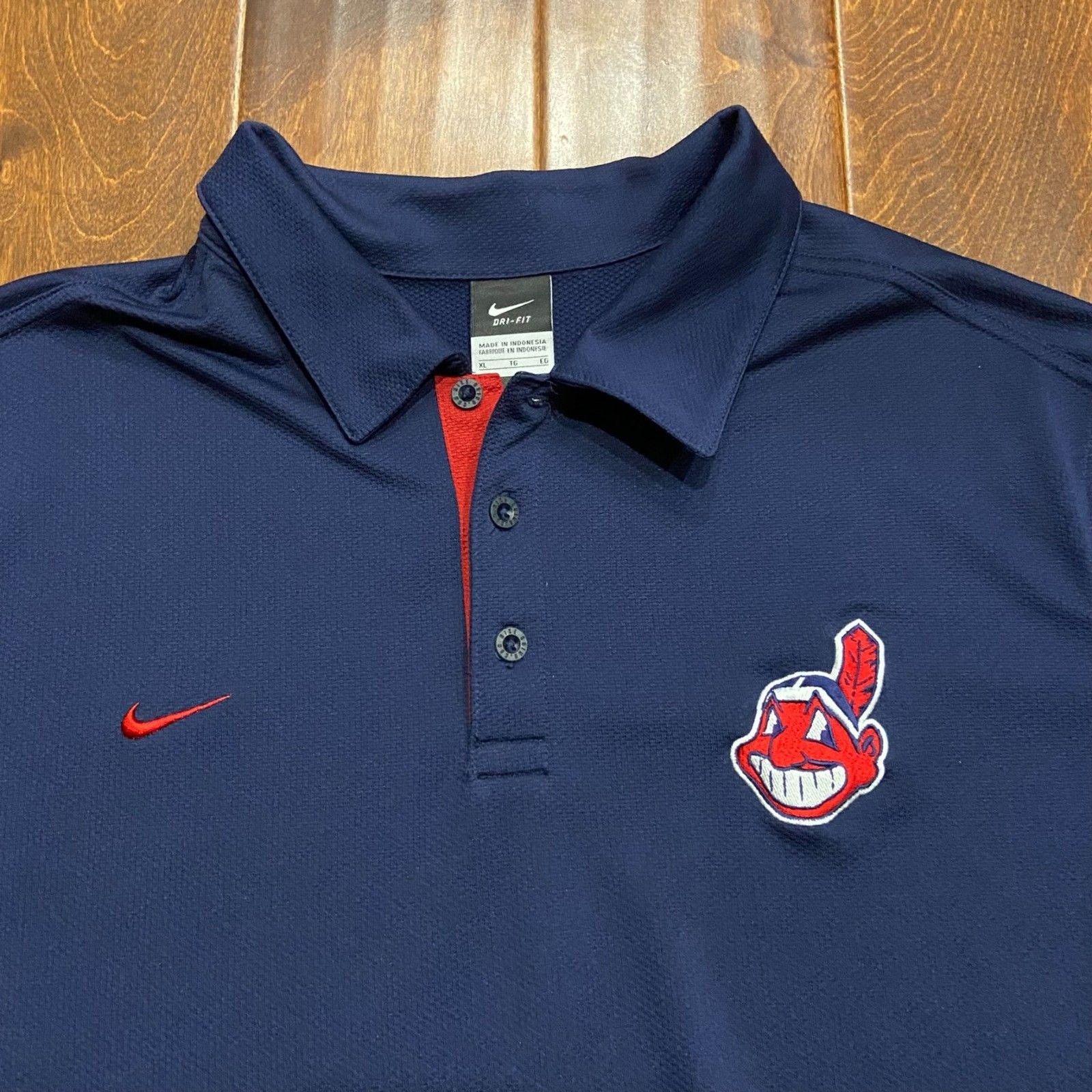 Nike Performance MLB Cleveland Indians Chief Wahoo Navy Polo Shirt Mens XL gallery