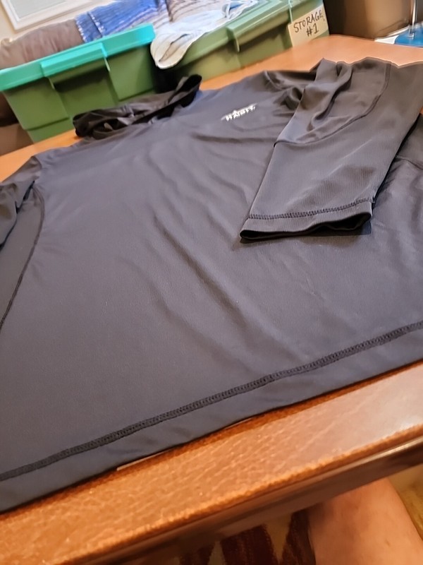 Habit Solar Factor 40+ Performance Men's MEDIUM L/S Black Hooded Shirt EUC. GB29 gallery