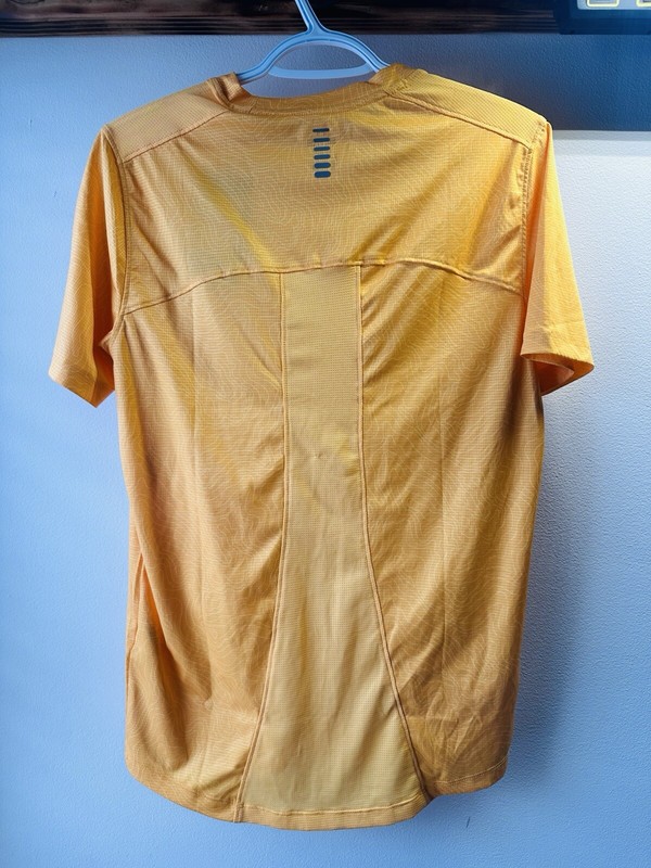 NWT UNDER ARMOUR Men's UA CoolSwitch Run Short Sleeve top Small Orange gallery