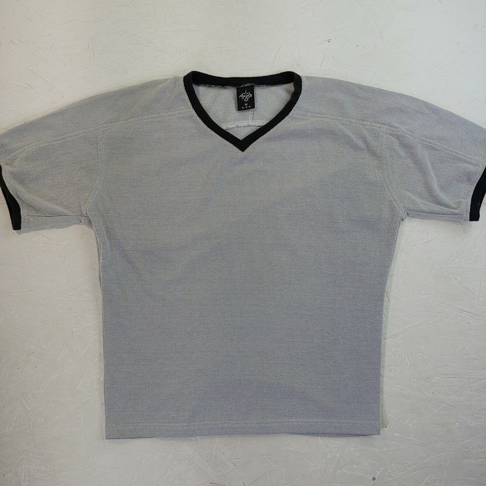 Prana t-shirt activewear polyester size medium USA yoga climb chill