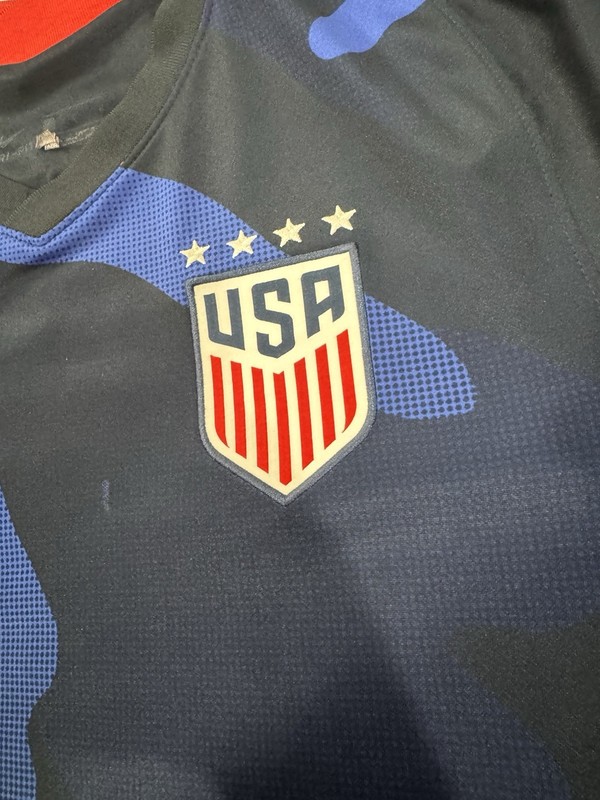 Nike Team USA Men's Soccer Jersey M Blue/Red Camo V-Neck Lightweight S/S gallery