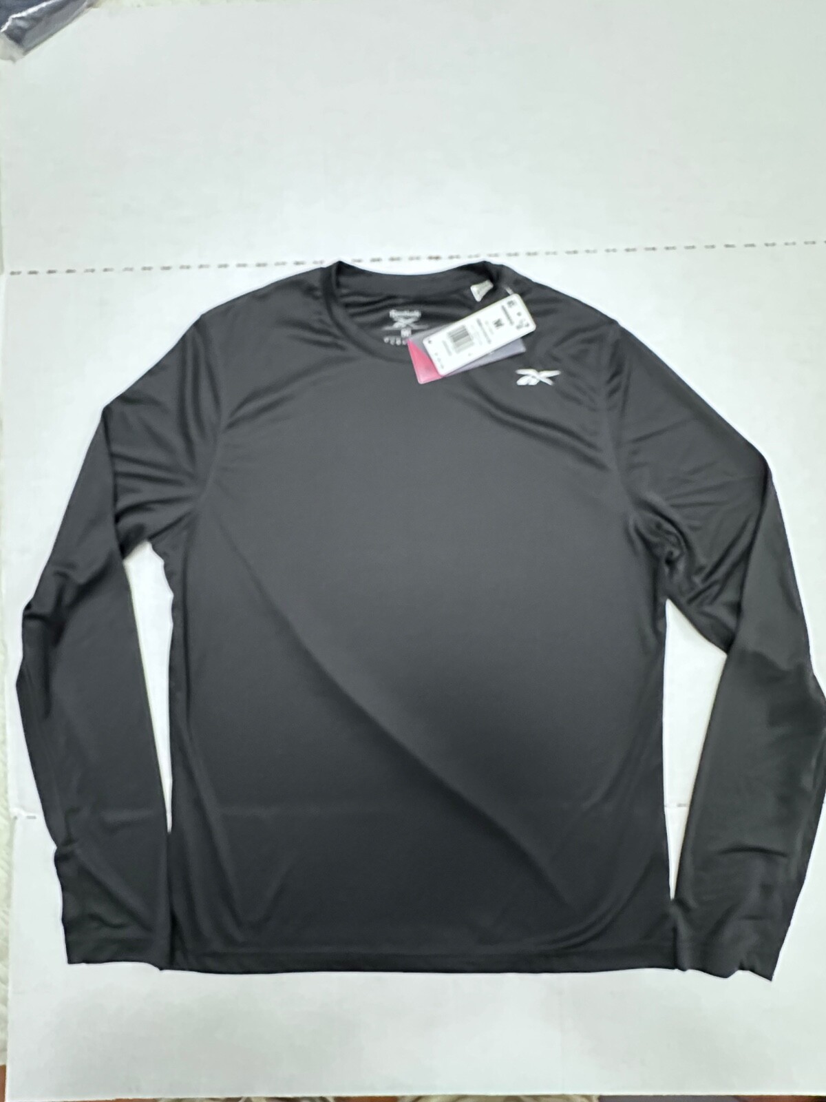 REEBOK CLASSIC FIT LONG SLEEVE TRAINING TECH TEE SHIRT BLACK MEDIUM NEW WITH TAG gallery