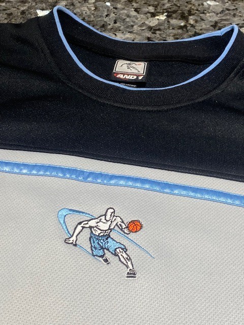 Vintage And1 Basketball Shirt Mens XL Short Sleeve 90s Logo Crewneck Gray Black gallery