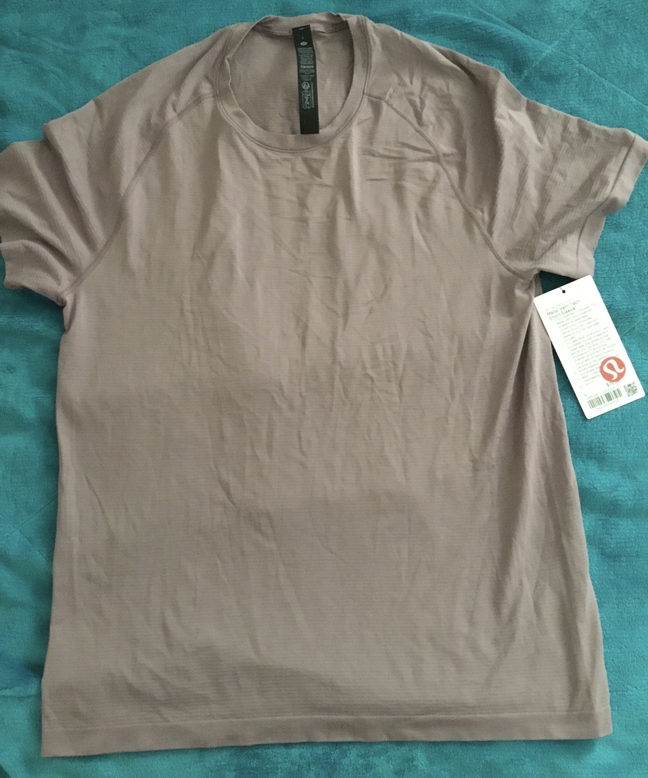 Mens Lululemon Metal Vent Tech Short Sleeve Shirt gallery