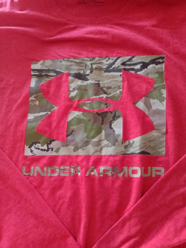 Under Armour Shirt Mens Large Red Camouflage Camo Print Long Sleeve Crew Neck gallery