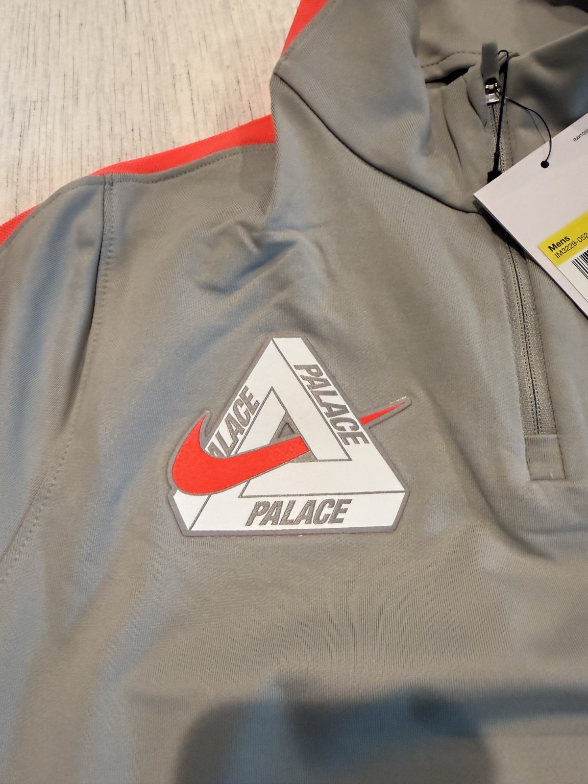 Palace x Nike England --- Dri-FIT Strike Drill Top Grey/Crimson size: SMALL (S) gallery