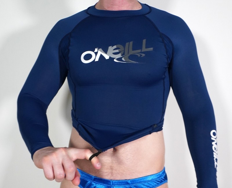 BLUE LONG SLEEVE RASH GUARD COMPRESSION SHIRT SIZE XS gallery