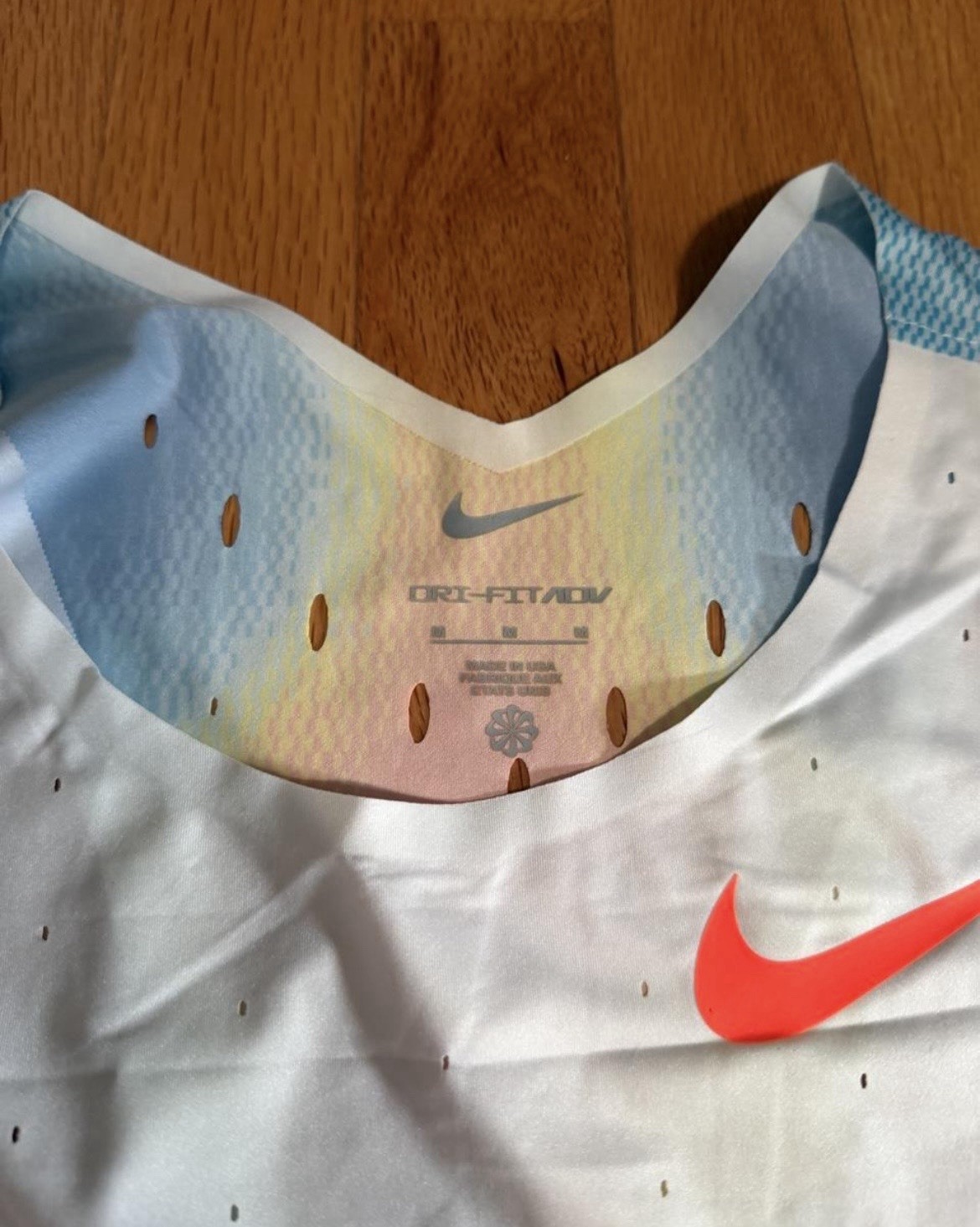Nike Pro Elite Singlet Large + Pro Elite Arm Sleeves Medium Set gallery