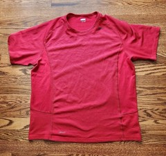 Nike FITDRY Shirt Men’s XL Short Sleeve Crew Neck Red