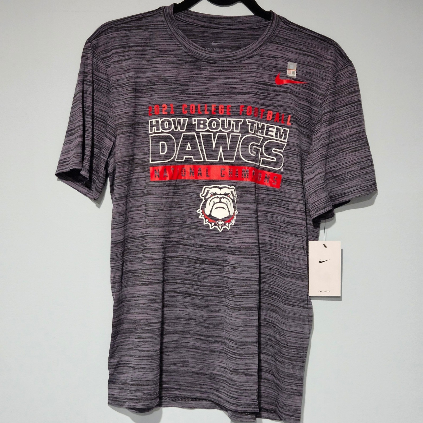 Nike Mens Medium Dri-FIT Georgia Bulldogs 2021 National Champions Football Shirt gallery