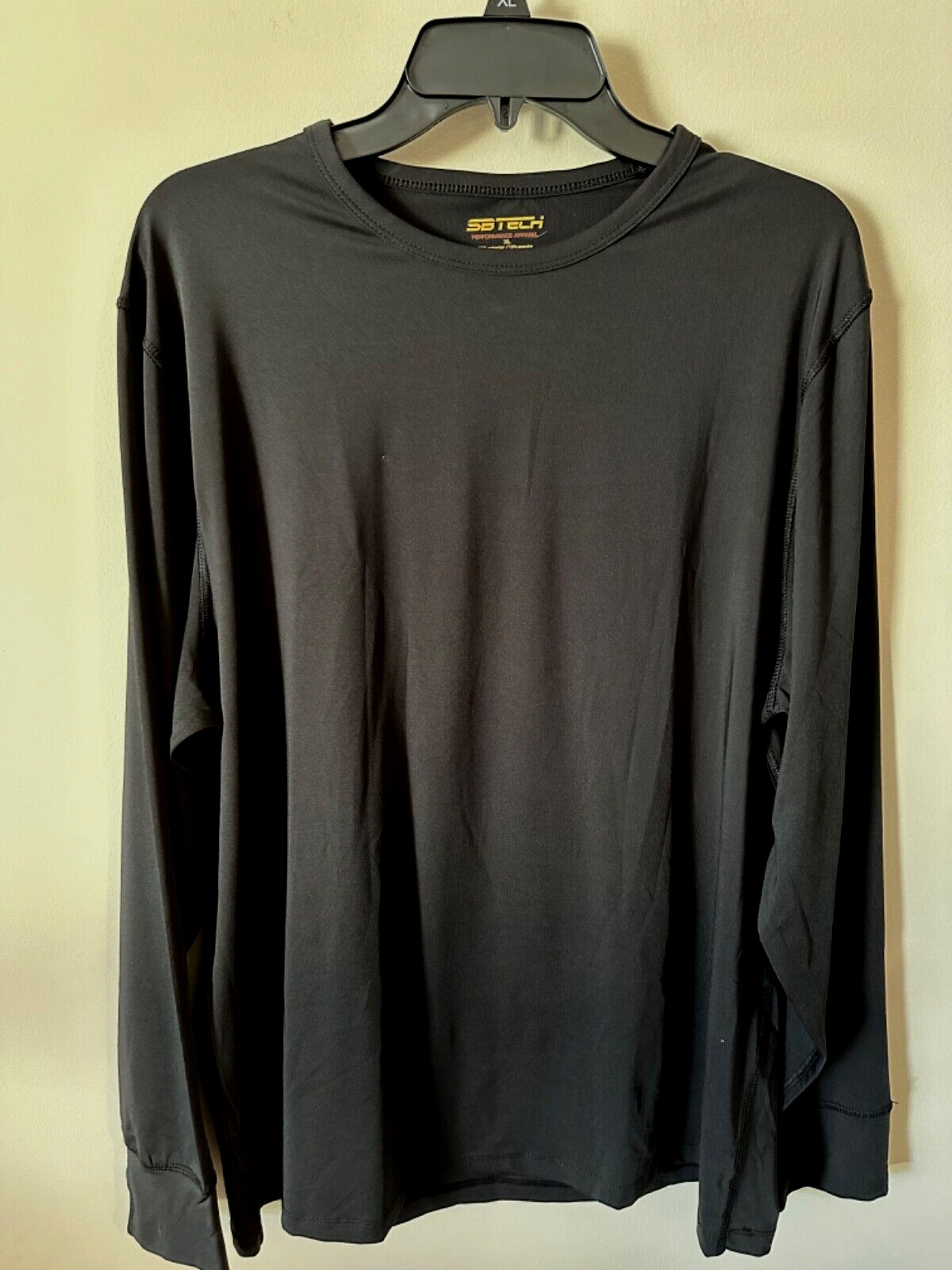 SB TECH PERFORMANCE APPAREL Black L/S Baselayer- Size XL- 85% Poly 15% Spandex gallery