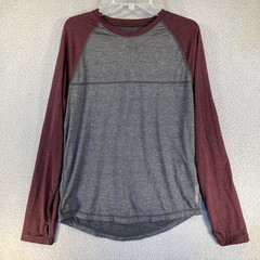 American Eagle Active T-Shirt Mens Medium Grey Burgundy Raglan Extreme Flex