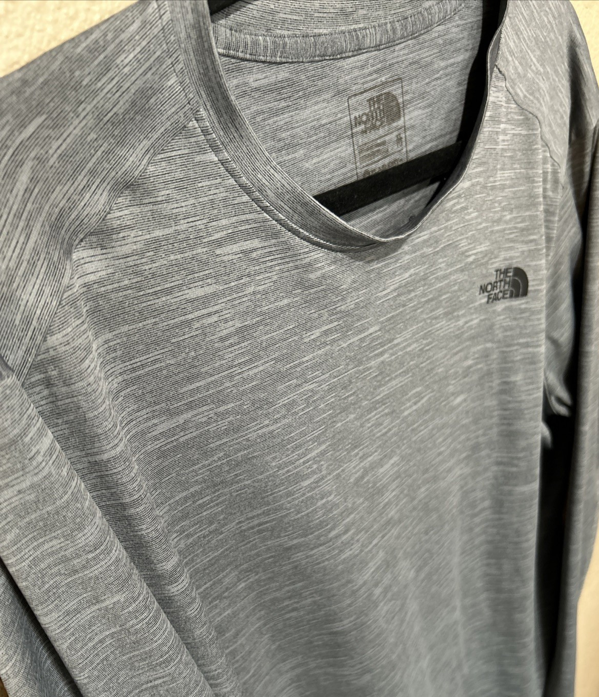 The North Face Men's XLarge Shirt Flash Dry Long Sleeve Crew Neck Grey gallery