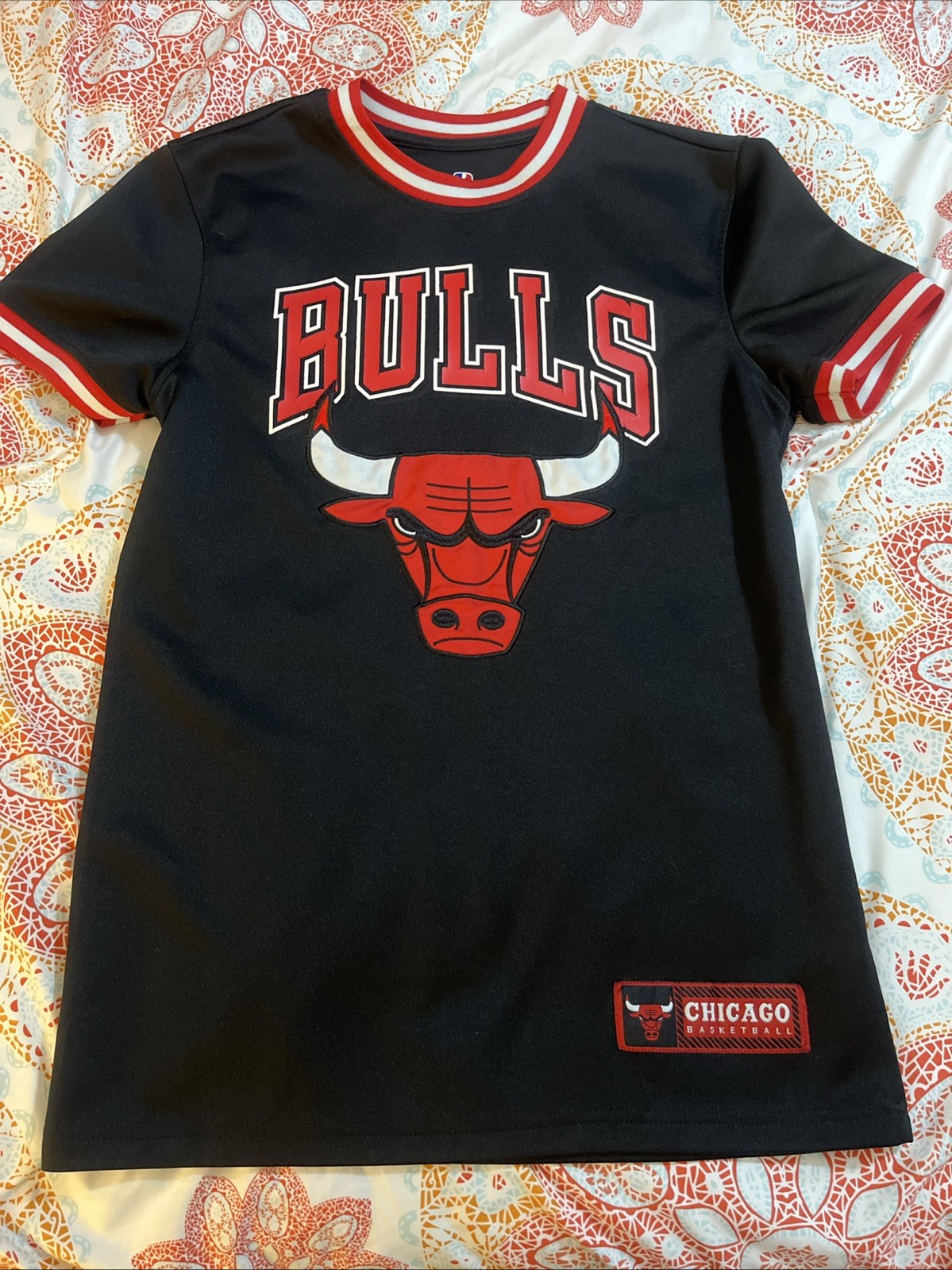 Chicago Bulls Jersey Shirt NBA Size Small Black Short Sleeve gallery