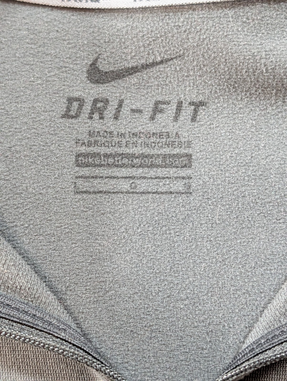 Nike Big XII Dri-FIT Quarter Zip Pullover Sweatshirt Men's Large Dark Gray gallery
