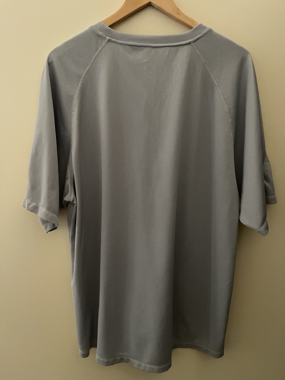 CHAMPION LOGO DBLE DRY TSHIRT MENS SIZE XL gallery