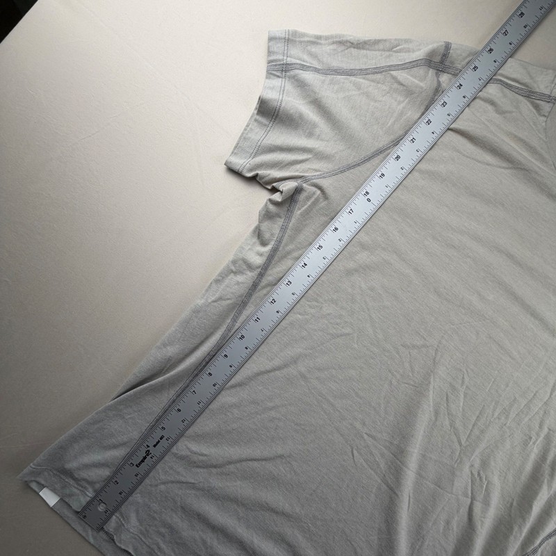 Ten Thousand Durable Shirt Training Tee Mens Large Gray Solid Flatlock Seams 272 gallery