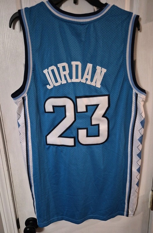 Michael Jordan Jersey North Carolina Throwback Jersey Men's Blue 23 Size Large gallery