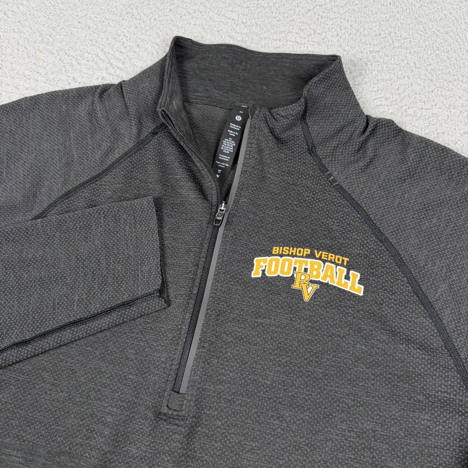 Lululemon Metal Vent Tech 1/2 Zip 2.0 Mens Medium Charcoal Black Athletic Preppy gallery