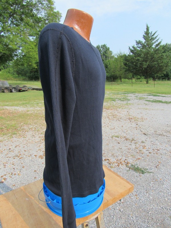 Wallace & Barnes Men's Medium Black L/S Base Layer Under Shirt Top gallery