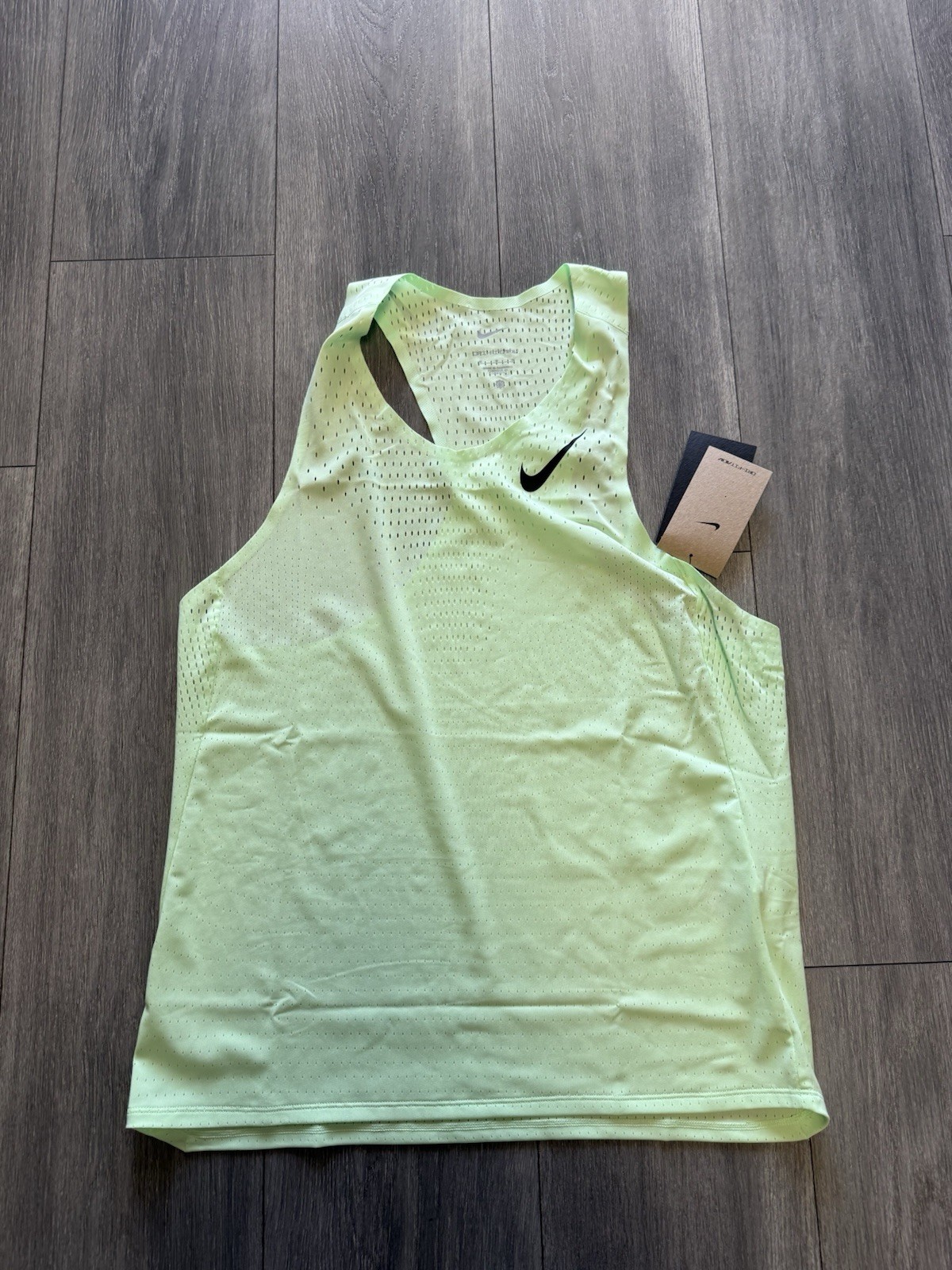 Nike Dri-FIT ADV AeroswiftRunning Singlet Mens XXL Tank Vapor Green FN4231-376 gallery
