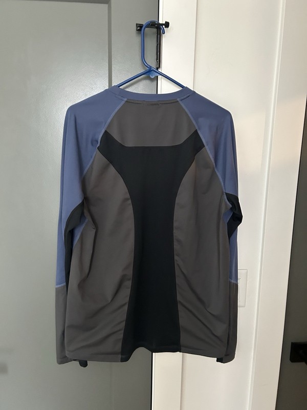 Vintage Oakley Gorpcore Thermo Jersey Long Sleeve Rash Guard Men’s Size Large gallery