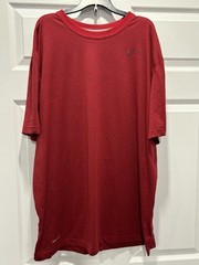 Nike Men’s XXL Shirt Red Striped Crewneck Short Sleeve Dri Fit Lightweight Soft