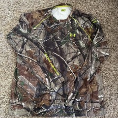 Under Armour Shirt Men’s Size XL Real Tree Camo Scent Control Stretch Hunting