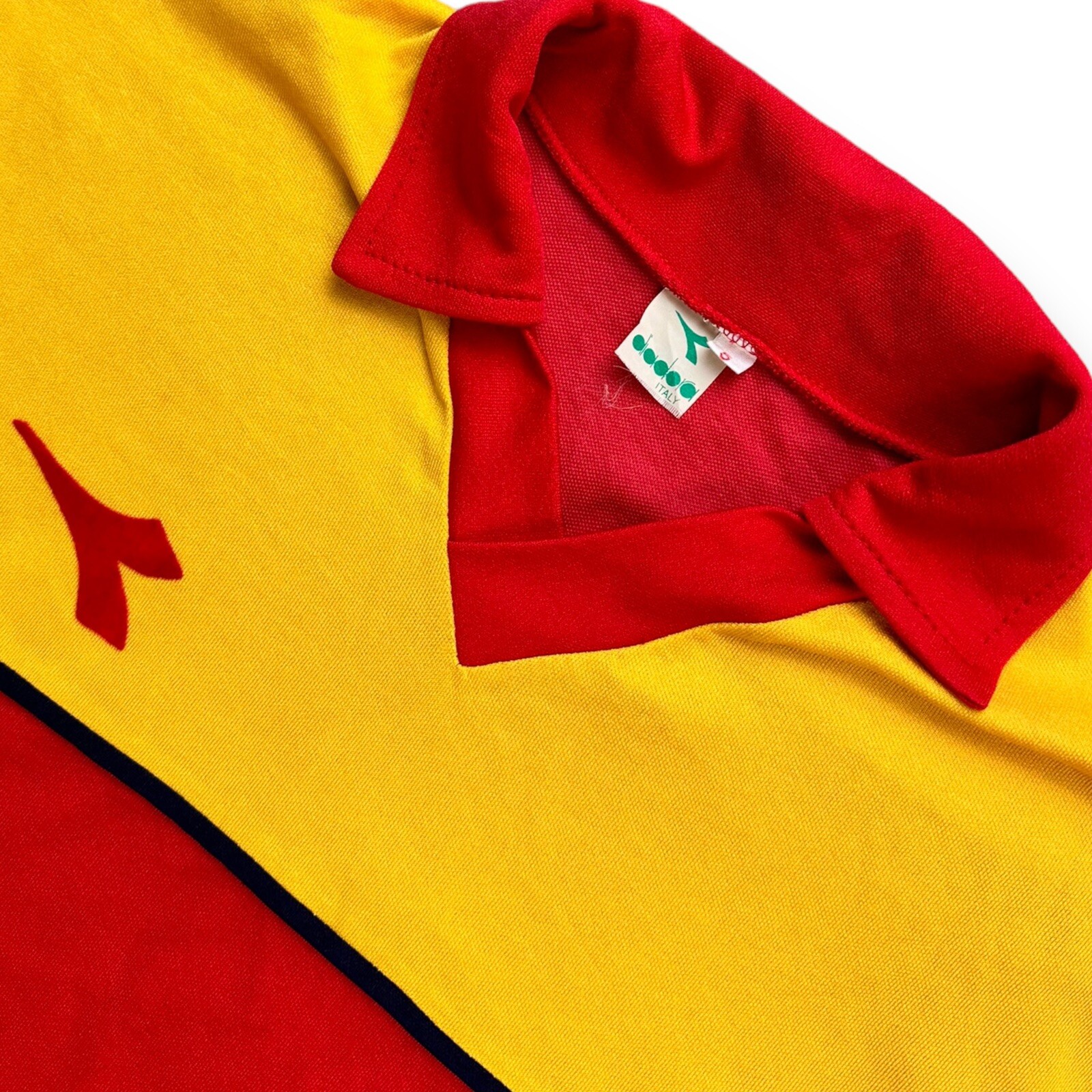 Diadora Vintage Jersey Size 5 Approx L Blank Football Shirt 80s Jersey Red MZ25 gallery