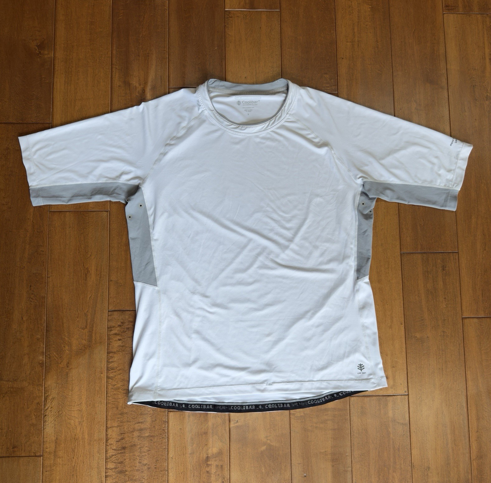 Coolibar Ultimate UPF 50+ UV Protection Performance Rash Guard Vent White/Gray L gallery