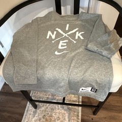 Nike Dri-FIT Baseball Youth Gray Long Sleeve Crew Neck Logo T-Shirt Size M