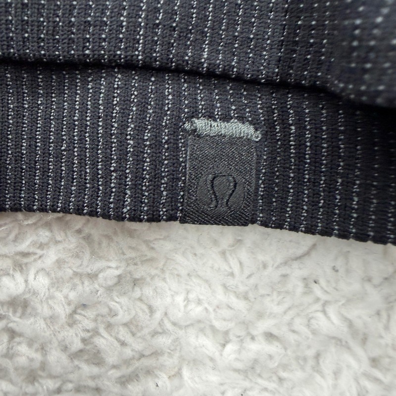 Lululemon Mens Long Sleeve Geometric Print Athletic Crew Neck Top Camo Black M gallery