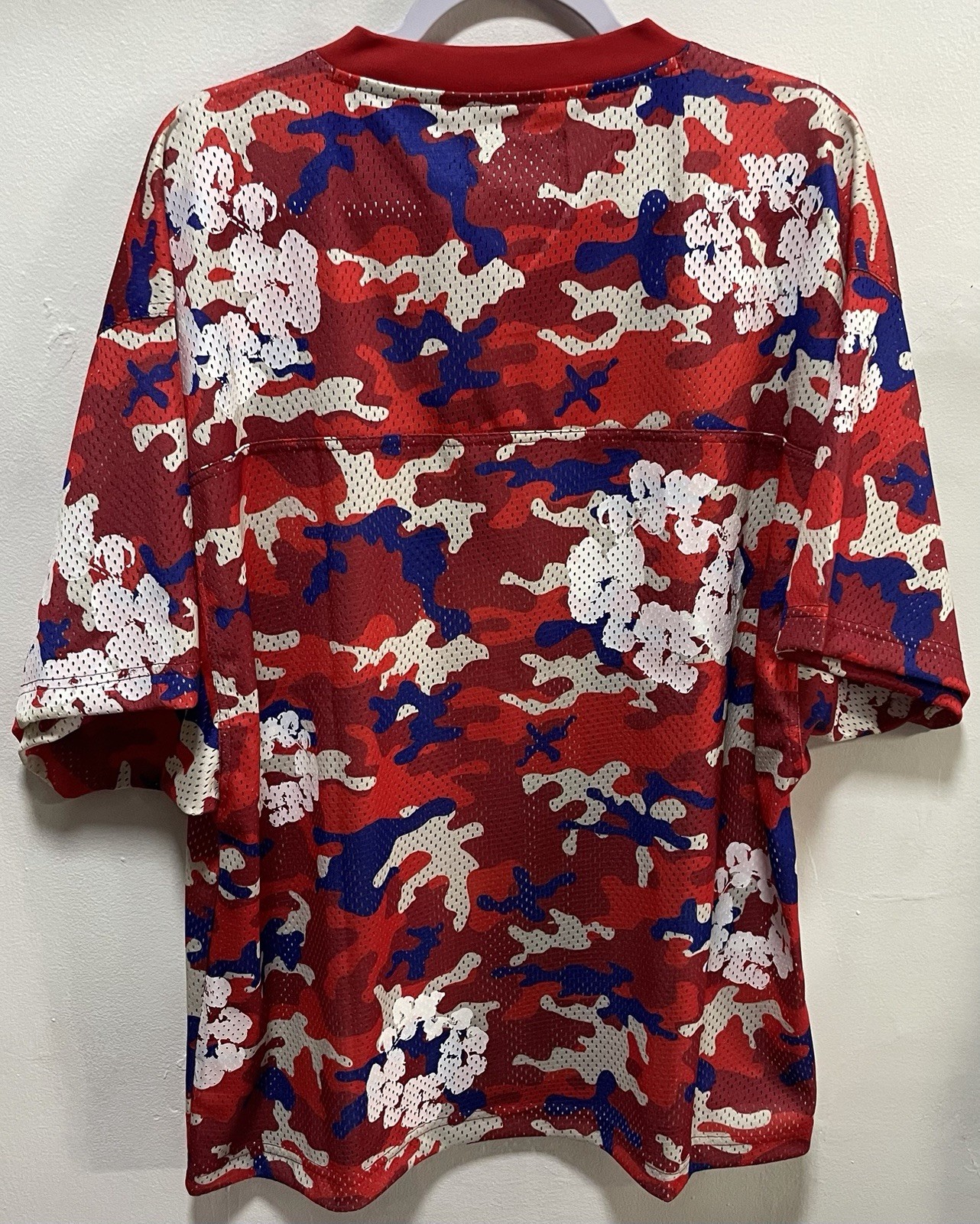 DENIM TEARS Men's M Red/WhiteCamo Mesh Cotton Wreath Breathable Jersey T-Shirt gallery