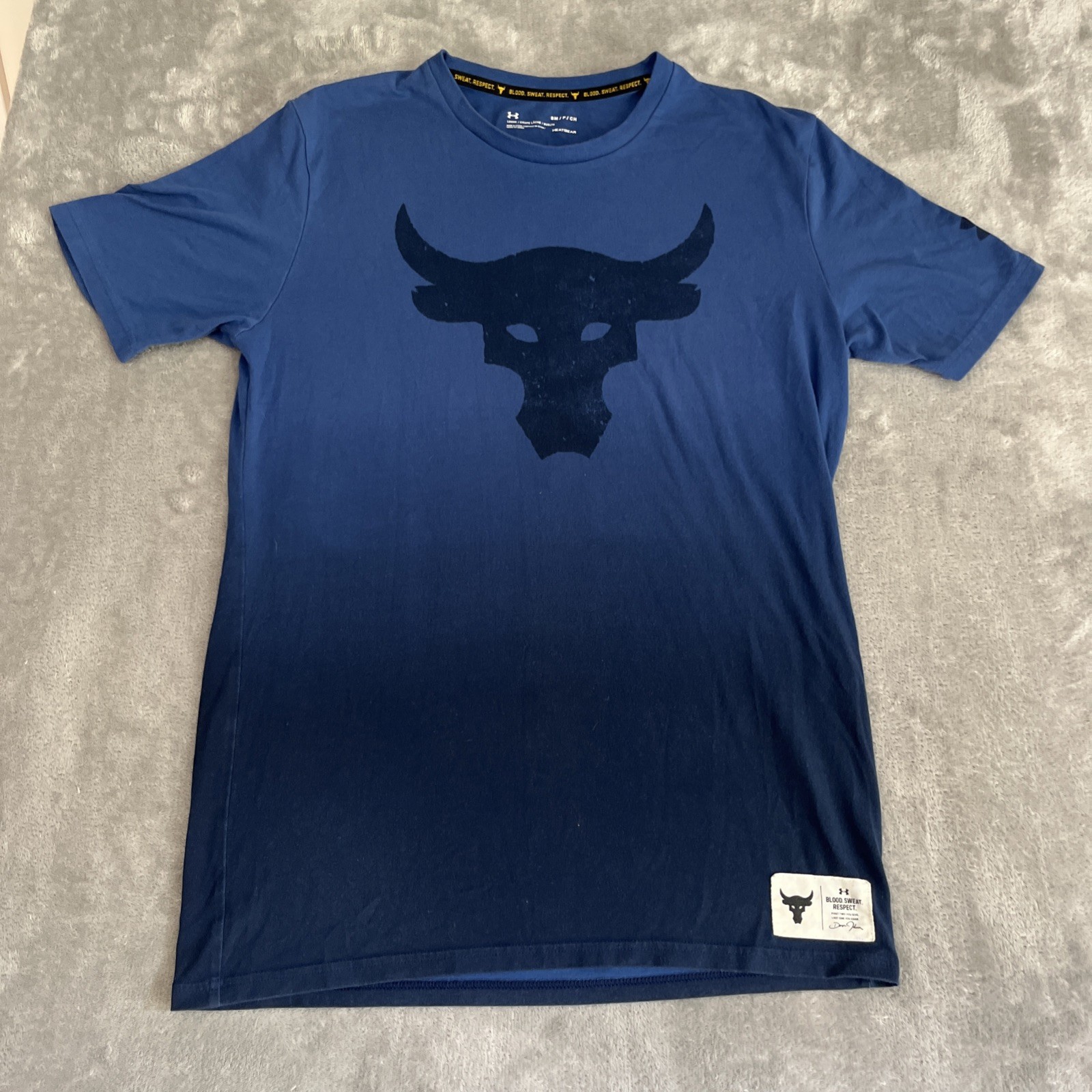 Under Armour Project Rock Loose Headgear T-Shirt Men’s Small Blue Gradient Blood gallery