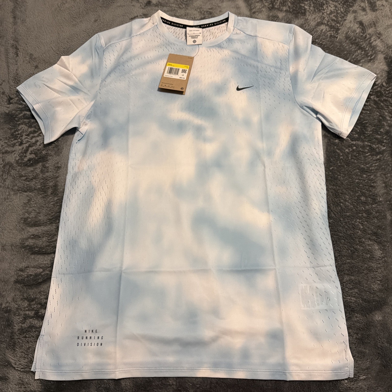 SMALL Nike Running Division Breathe Running Top Dri-FIT ADV HJ4148-422 Men's gallery