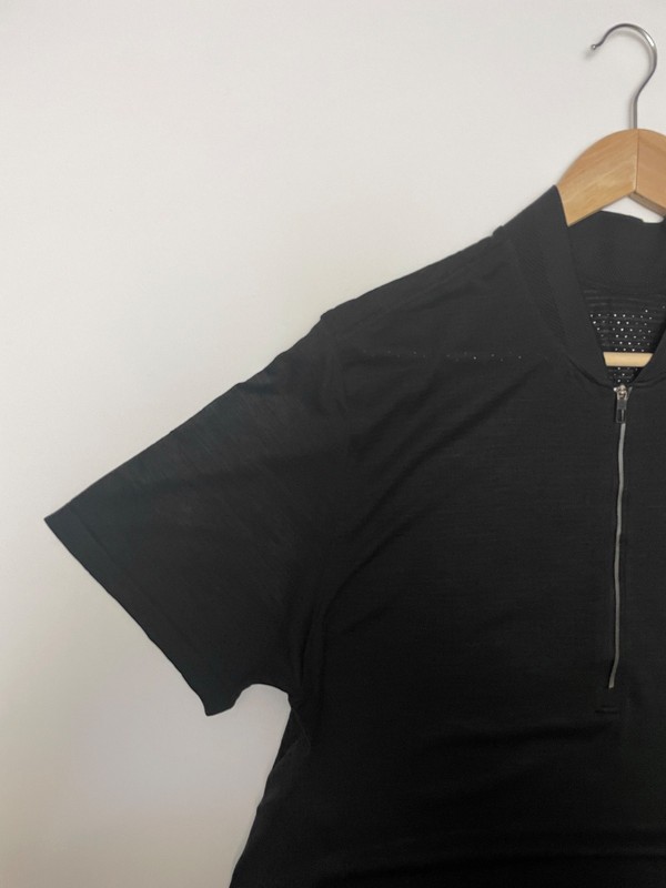 Lululemon Men’s Shirt 1/2 Zip SS Black Perforated Running Top Sz Approx.M/L gallery