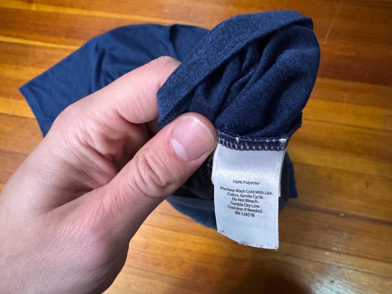 Vineyard Vines Performance Active Shirt Tee 1998 Mens Small Navy Blue Whale gallery