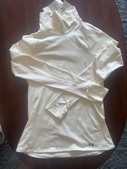 Under Armour ColdGear Compression Fitted Mock Neck Pullover Beige MD