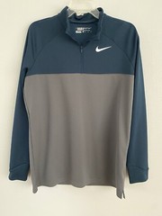 Nike Golf Men’s Size M Navy and Gray Quarter Zip Medium Weight Shirt