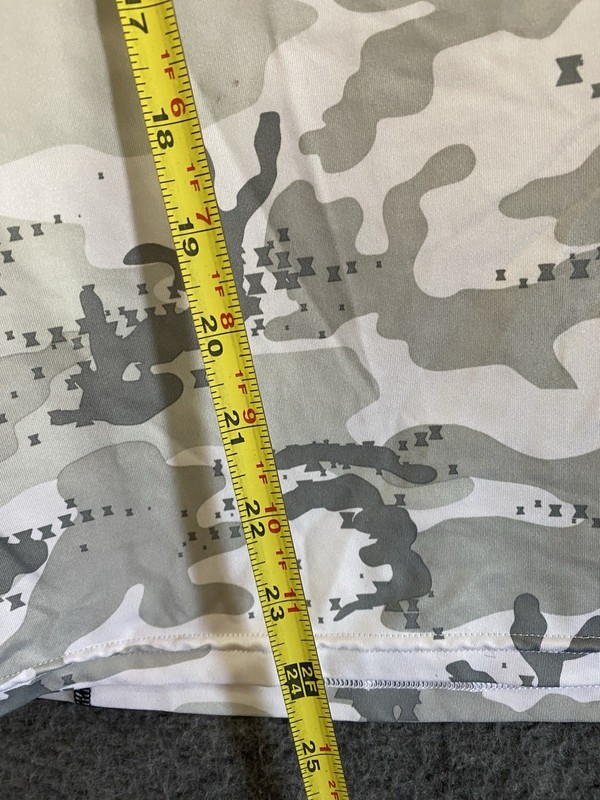 SEE PICS Under Armour Compression Army Of 11 HeatGear Men’s Sz Large Camo Shirt gallery
