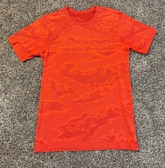 Lululemon Men’s Metal Vent Breathe Short Sleeve Shirt, Size Small, EUC