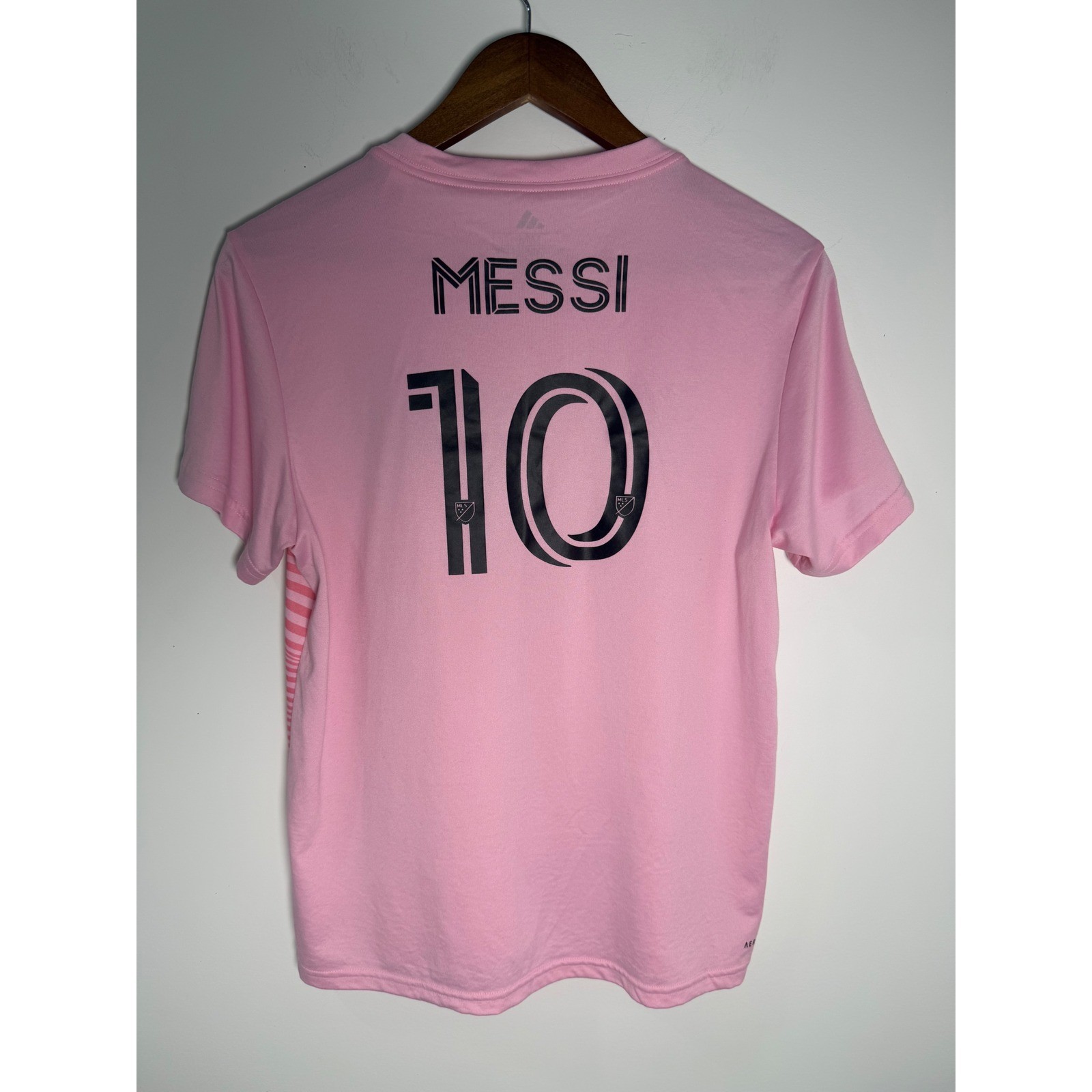 Adidas Inter Miami CF Messi 10 Pink Jersey Mens Medium Soccer Shirt JJ2592 gallery