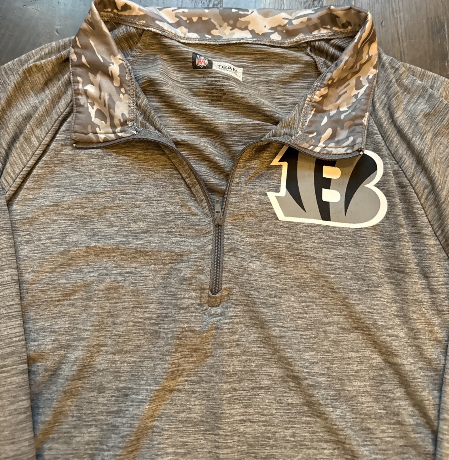 NFL Team Apparel Zubaz Cincinnati Bengals Gray Camo Pullover Quarter Zip XL gallery